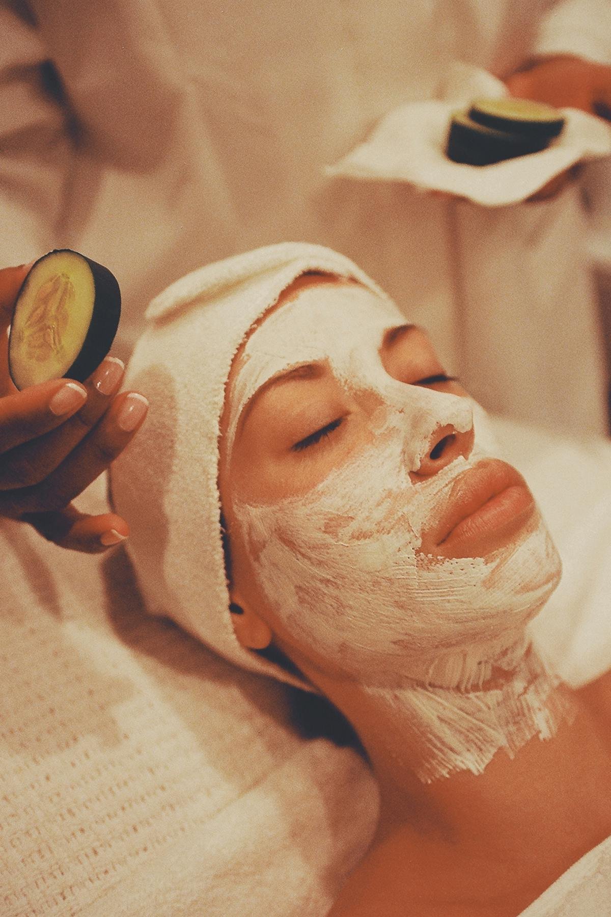 Facial Brightening — ilustrasi